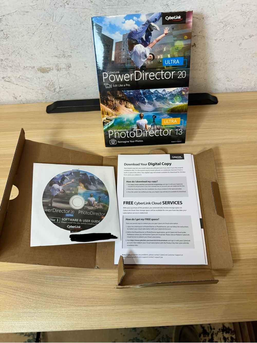 PowerDirector 20 & PhotoDirector 13 Ultra Bundle - Black - Picture 7 of 7